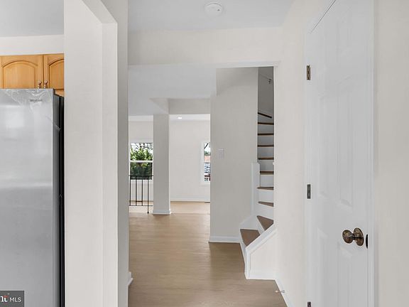 5th image of 26 Timber Rock Rd