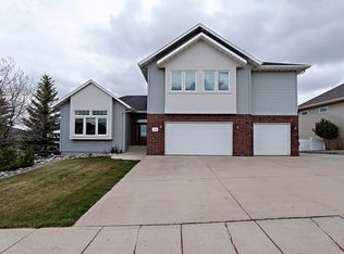 660 Par Dr, Gillette, WY 82718