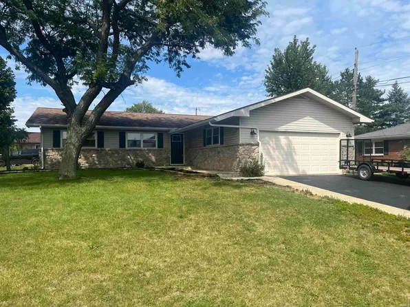 1010 Eastcrest Dr, Greentown, IN 46936