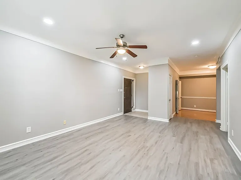 2700 Revere St #127 — Photo 10