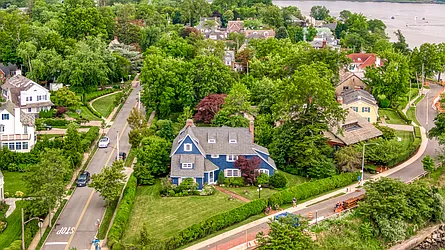 Sold by Century 21 American Homes