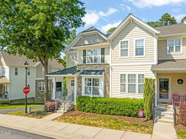 4703 Kings Garden Rd, Raleigh, NC 27612