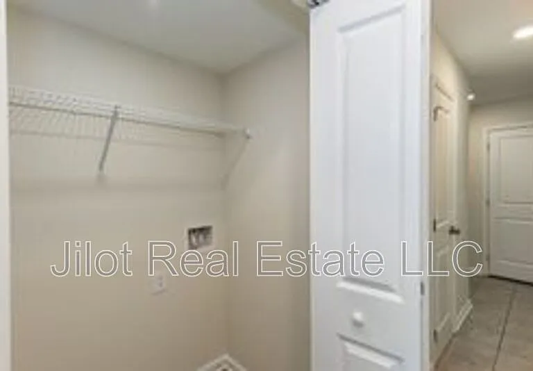 2015 Oak Park Ln — Photo 11