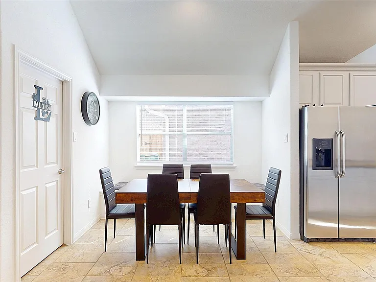18 Avenswood Pl — Photo 6