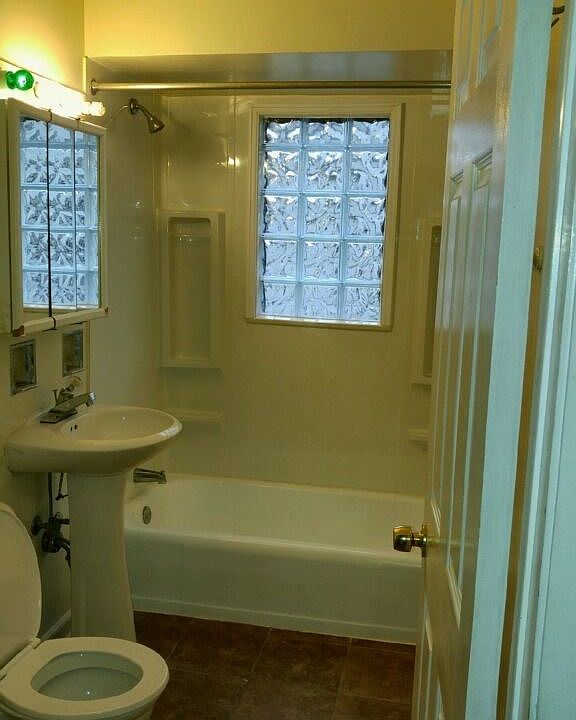 1st image of 12826 Elm St #1