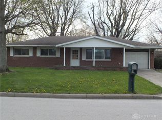 104 Surrey Ln, Greenville, OH 45331