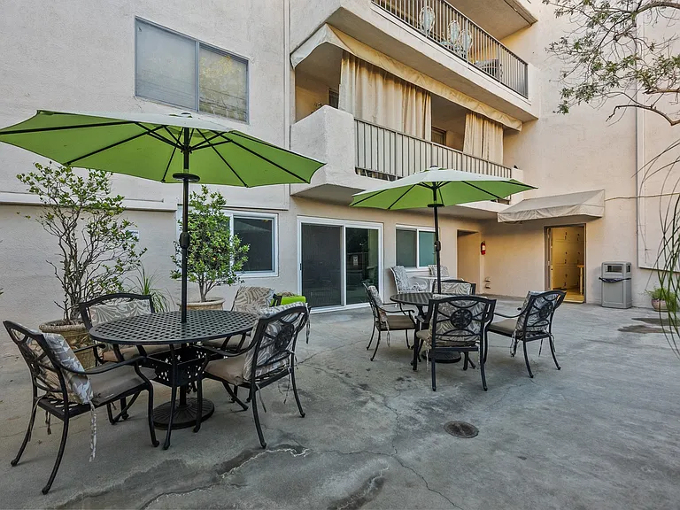 330 W California Blvd — Photo 51