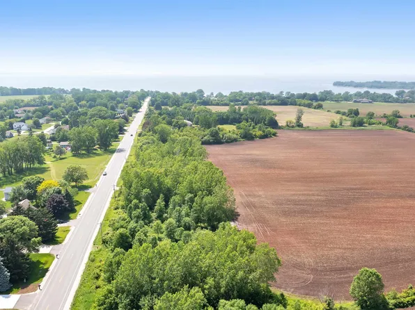 Van Lanen Rd #12, Green Bay, WI 54311