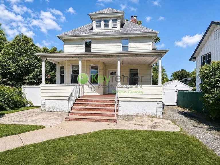 1232 Alicia Ave — Photo 14