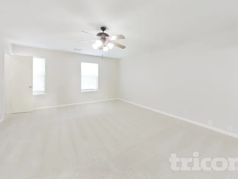 2744 Woodspring Forest Dr — Photo 7