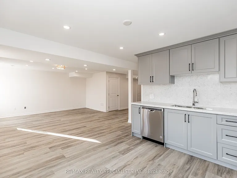 53 Ladder Cres — Photo 18
