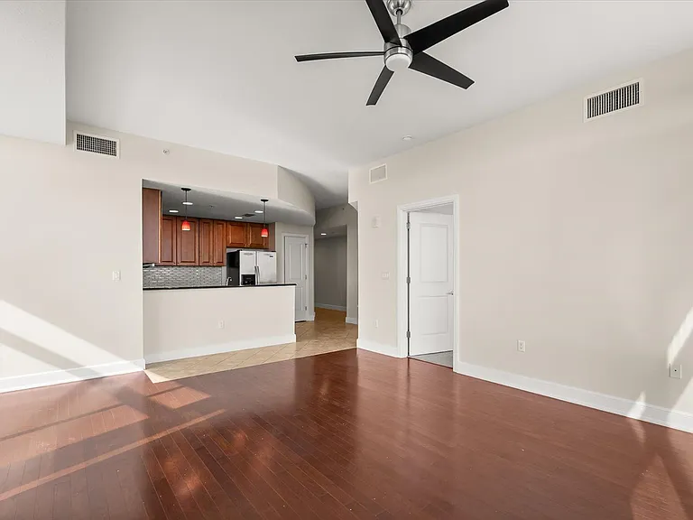 101 S Eola Dr #1010 — Photo 3
