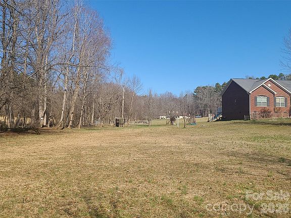 2nd image of 1638 Bess Town Rd