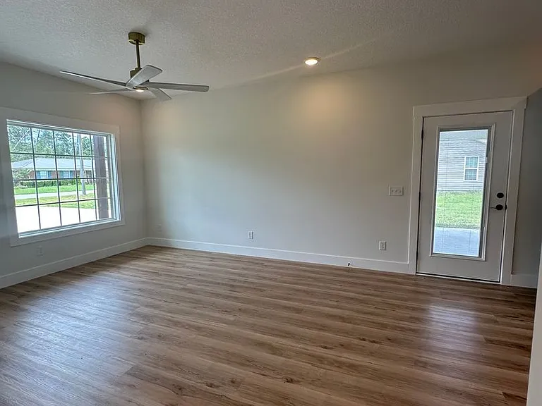 36 Walton Way — Photo 18