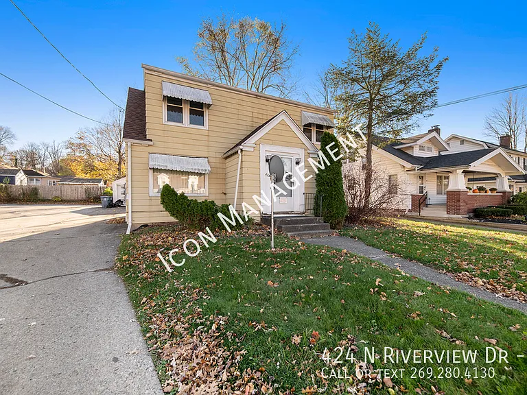 424 N Riverview Dr #2 — Photo 1