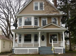 1526 Maple Rd, Cleveland Heights, OH 44121