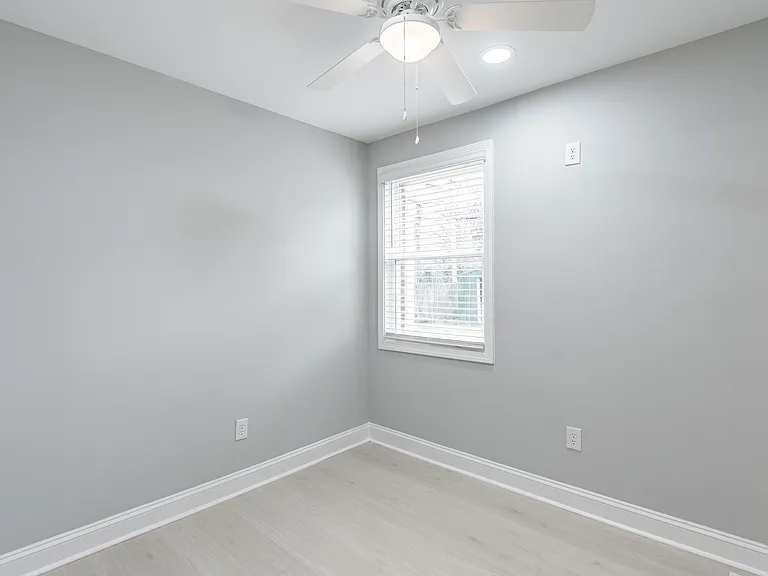3250 Bagnal Dr — Photo 17
