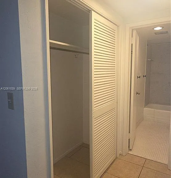 4010 Galt Ocean Dr #716 — Photo 5
