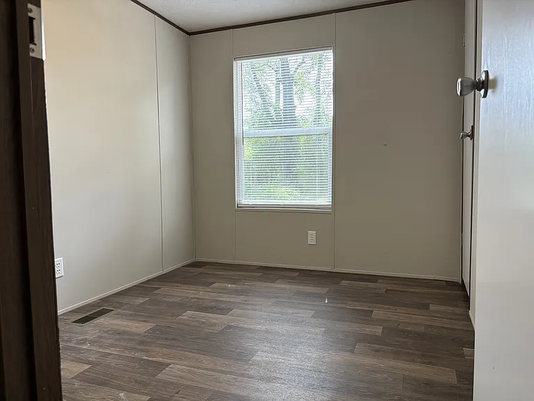237 Laurel Ln #23 — Photo 12