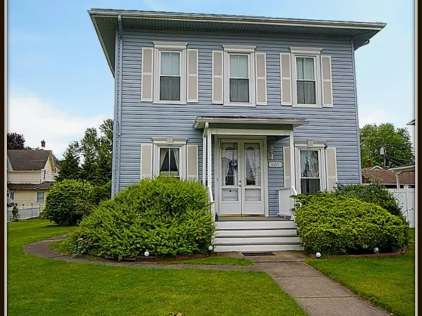 507 N Academy St, Medina, NY 14103