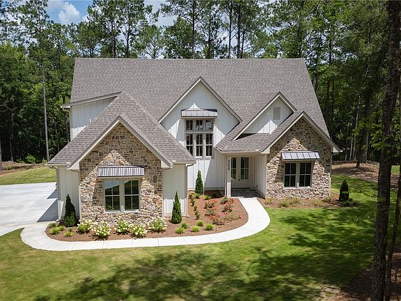 3rd image of 4559 Harrogate Ln