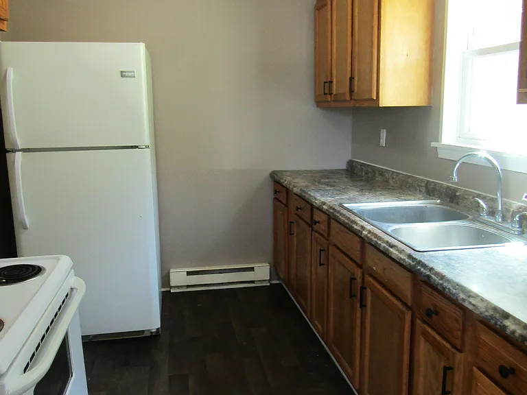 149 Thorn St — Photo 3