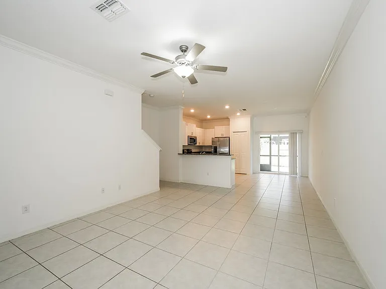 2182 Azure View Way — Photo 4