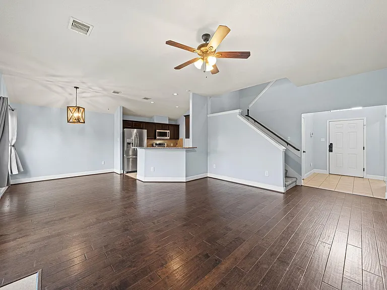 5102 Hardy St — Photo 8