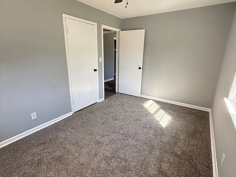 1453 S Fort Ave — Photo 19