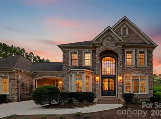 9805 Strike The Gold Ln, Waxhaw, NC 28173