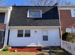 813 Anvil Rd, Fredericksburg, VA 22405