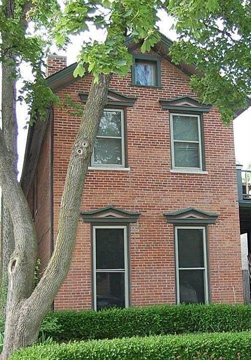 1st image of 107 Van Buren St