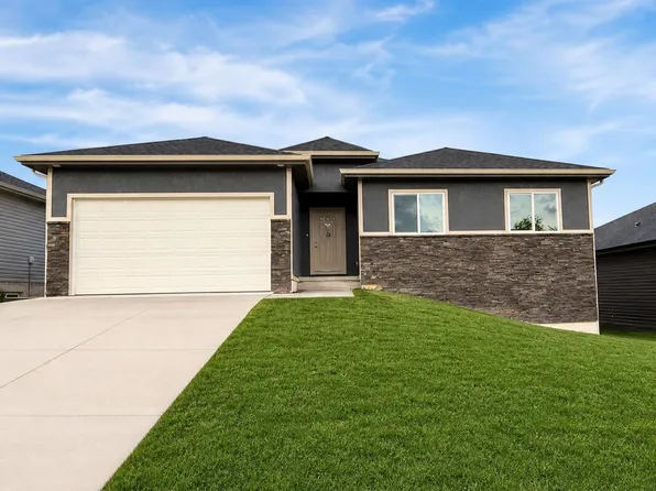 7703 S 34th St, Bellevue, NE 68147