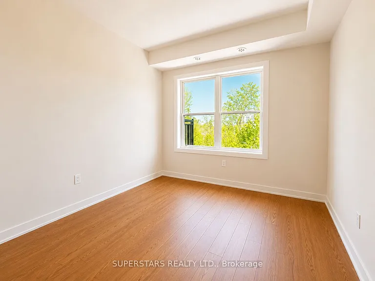 15100 Yonge St #207 — Photo 10