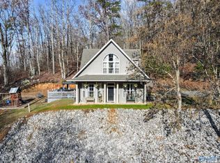 7518 Al Highway 35, Section, AL 35771