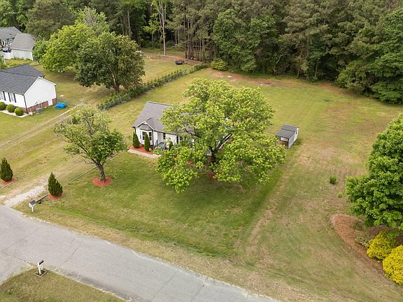 5th image of 127 Riders Ridge Ln