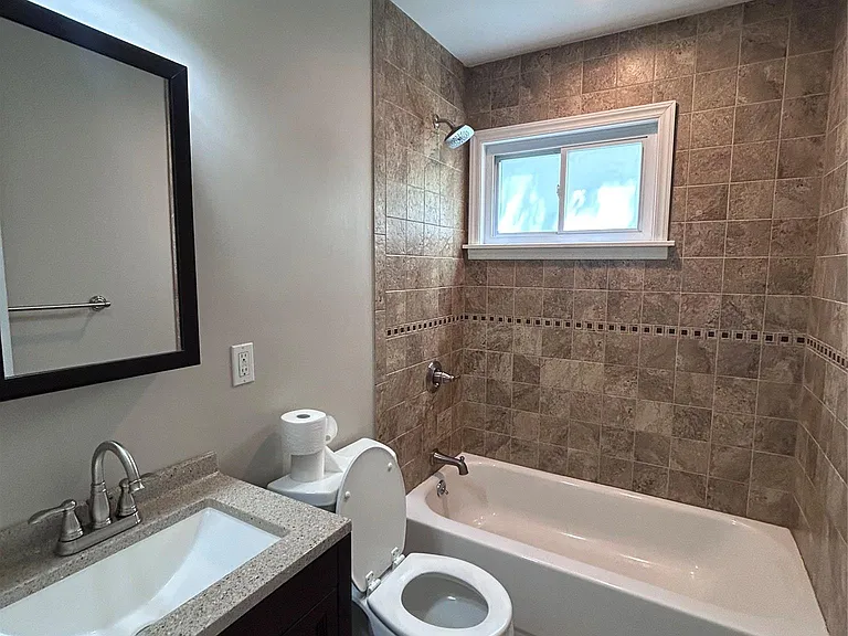 21A Thorney Ave — Photo 5
