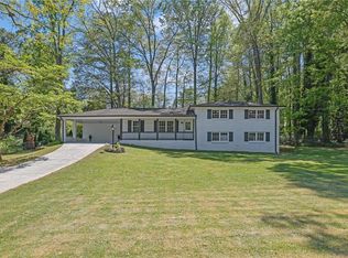 210 Suburban Dr NE, Kennesaw, GA 30144