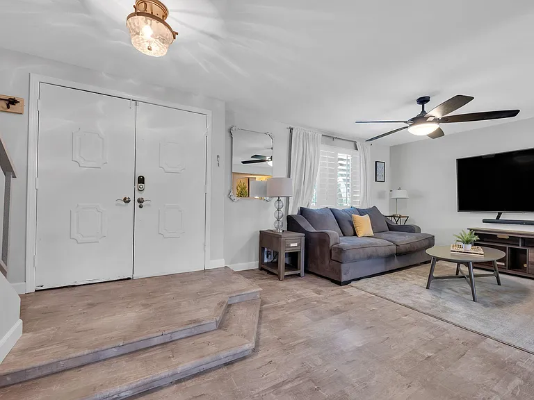 7663 E Montecito Ave — Photo 9