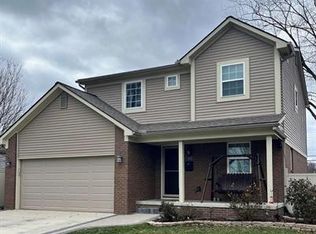 28125 Gladstone Saint, Saint Clair Shores, MI