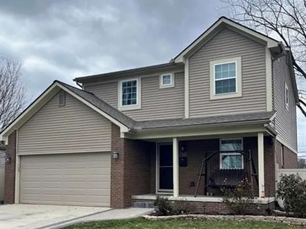 28125 Gladstone Saint, Saint Clair Shores, MI 48081