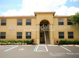 4275 Bellasol Cir APT 2222, Fort Myers, FL 33916