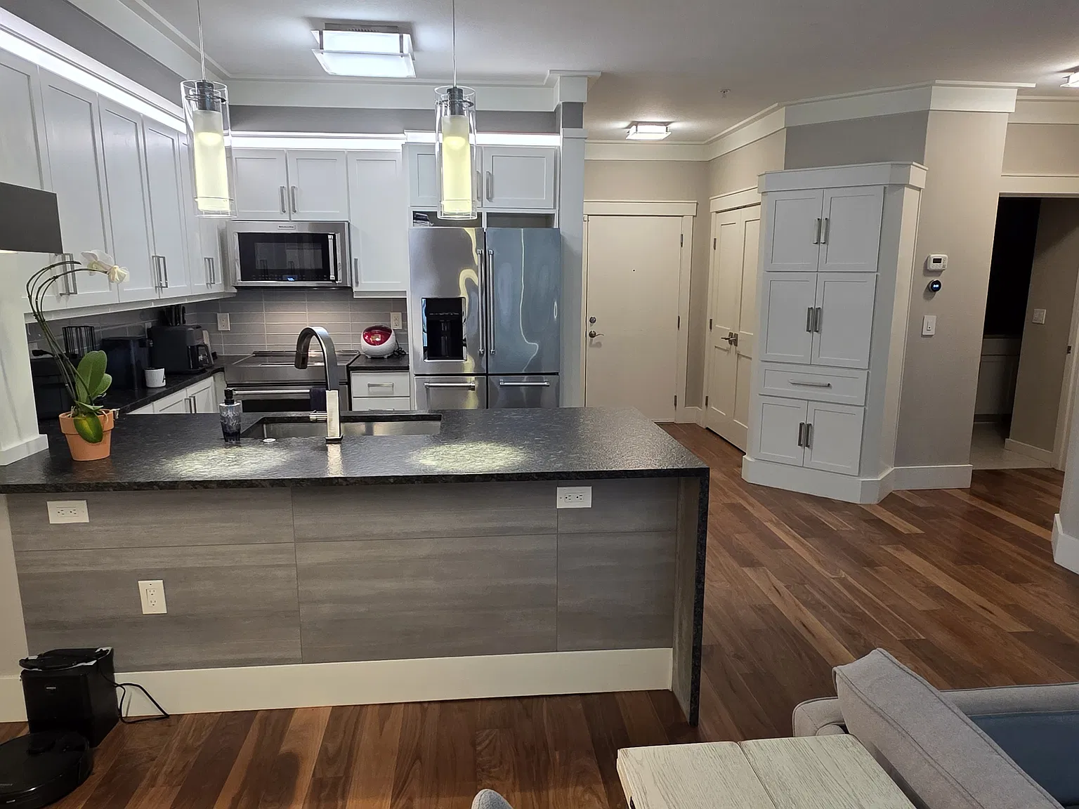 1501 Tacoma Ave S — Photo 2