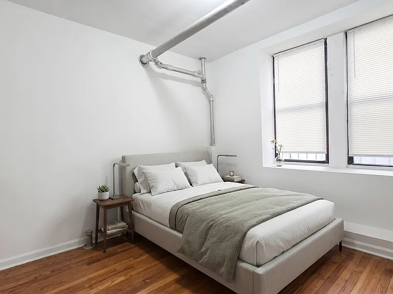 522 W 158th St #1R — Photo 5