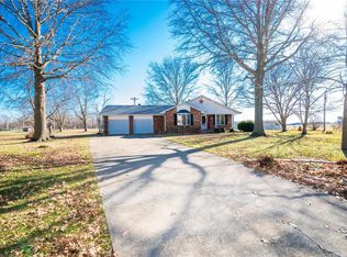 9 Petite Ct, Highland, IL