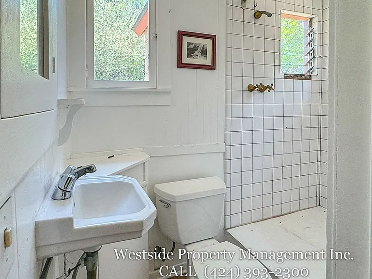 3124 Veteran Ave — Photo 11