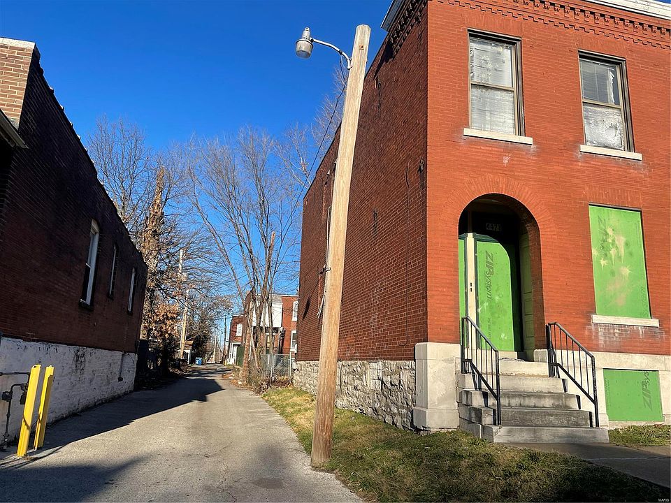 1st image of 4471 Margaretta Ave