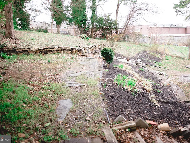521 Warren Rd #2 — Photo 19