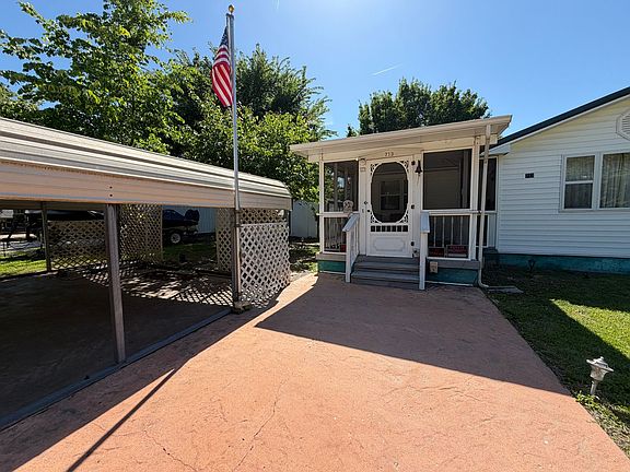 3rd image of 713 Dublin Ln