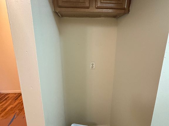 2nd image of 963 E 156th St #1F